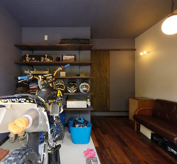 多米の家（豊橋）バイクガレージと書斎スペース